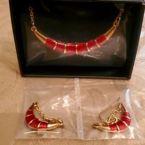 Earring necklace set